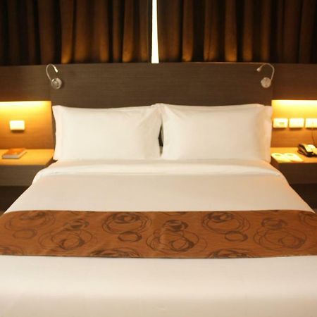Kew Hotel Tagbilaran Zewnętrze zdjęcie