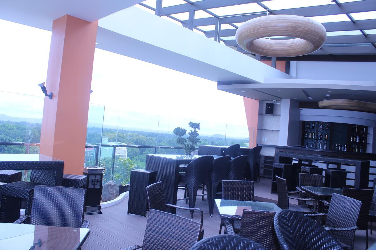 Kew Hotel Tagbilaran Zewnętrze zdjęcie