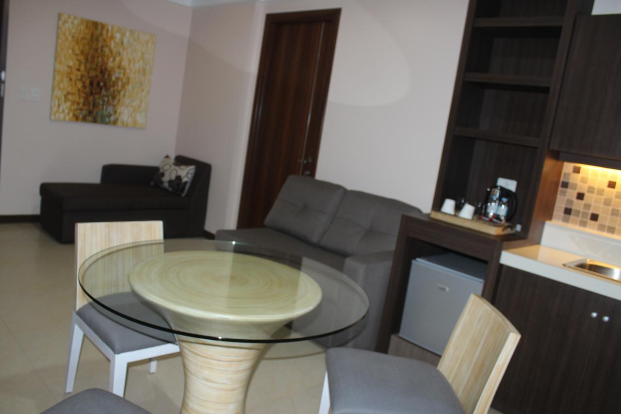 Kew Hotel Tagbilaran Zewnętrze zdjęcie