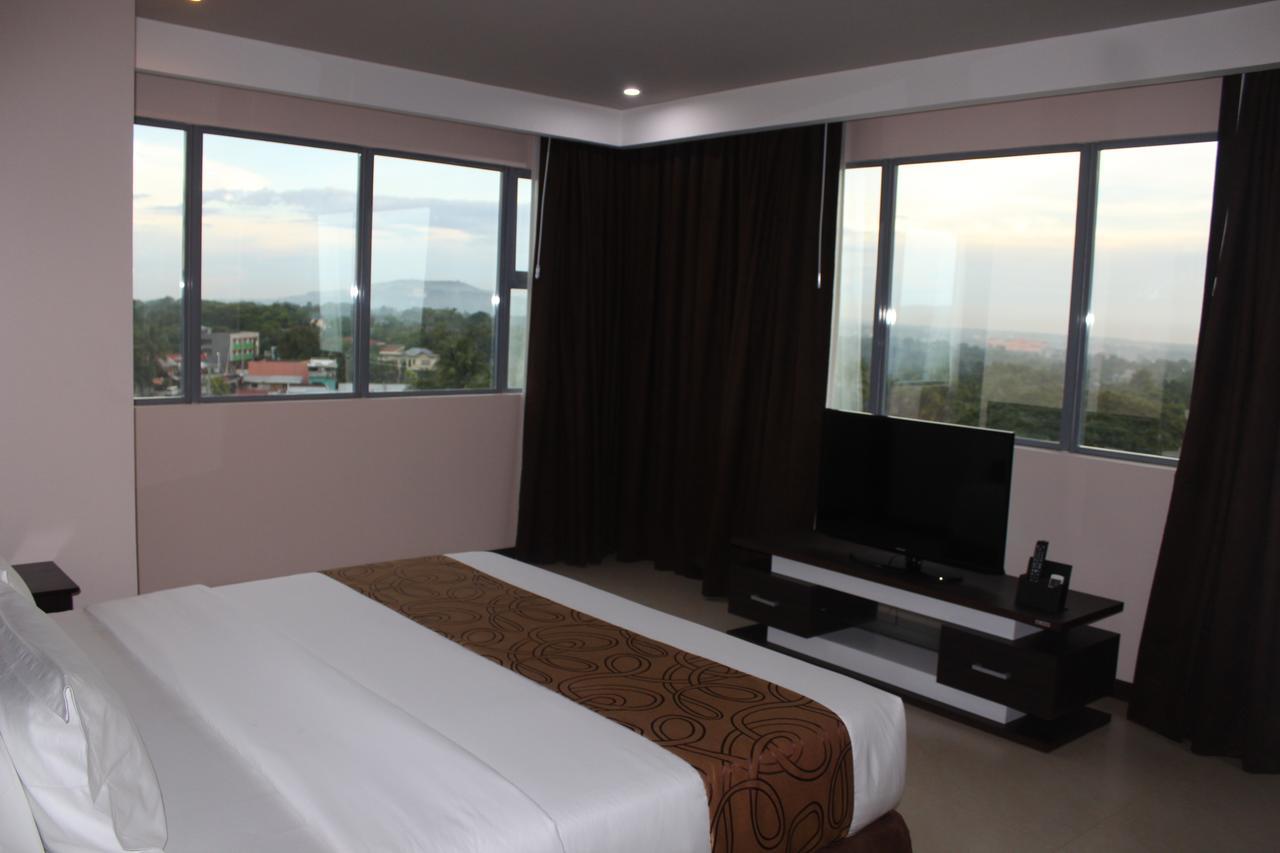 Kew Hotel Tagbilaran Zewnętrze zdjęcie