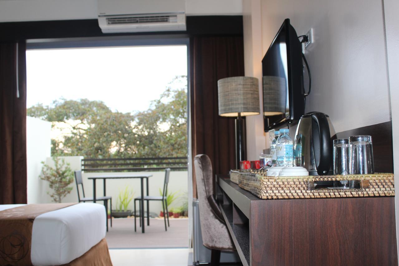 Kew Hotel Tagbilaran Zewnętrze zdjęcie