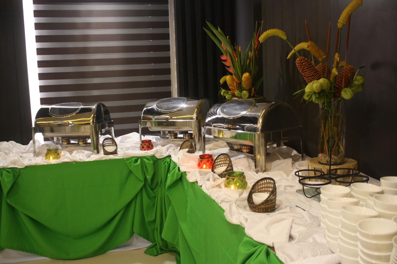 Kew Hotel Tagbilaran Zewnętrze zdjęcie